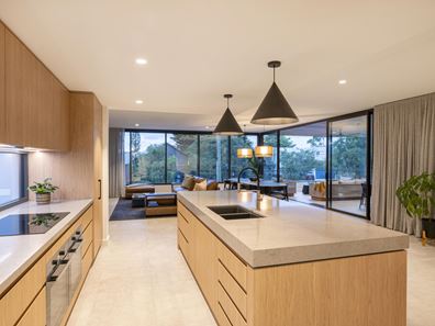 1/204 Geographe Bay Road, Quindalup WA 6281