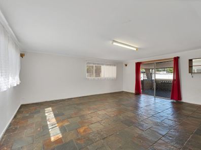 8 Zamia Street, Rangeway WA 6530