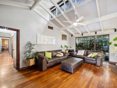 80 Lascelles Parade, Gooseberry Hill WA 6076
