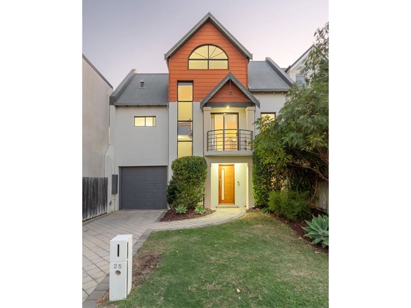 25 Toulon Circle, Mindarie