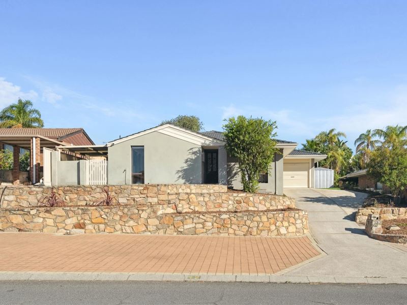 12 Dolphin Way, Beldon WA 6027