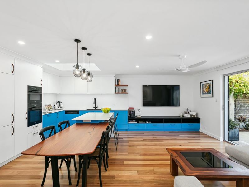 1 Mount Street, Claremont