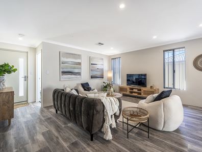 27 Moncrieff Parade, Golden Bay WA 6174