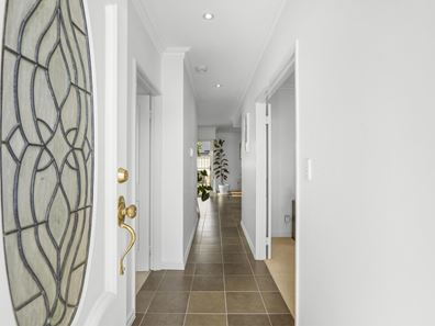 15 Eastcliff Street, Madeley WA 6065