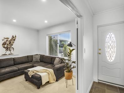 15 Eastcliff Street, Madeley WA 6065