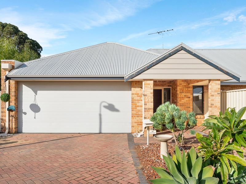 20 Zamia Loop, Wannanup WA 6210