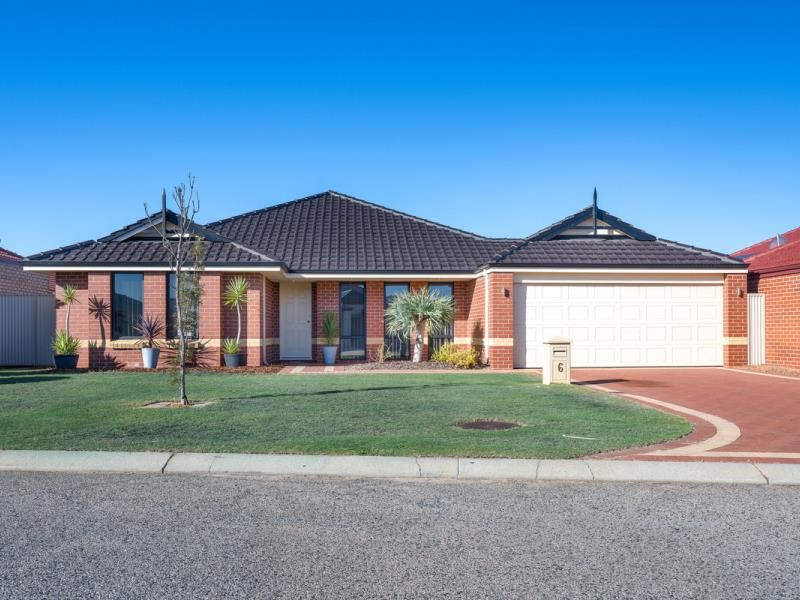 6 Whitemoss Turn, Waikiki