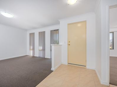 6 Whitemoss Turn, Waikiki WA 6169