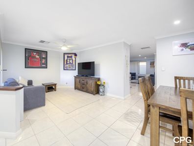 2 Emerald Court, Maida Vale WA 6057
