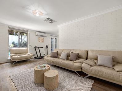 9 Binburra Way, Mount Nasura WA 6112