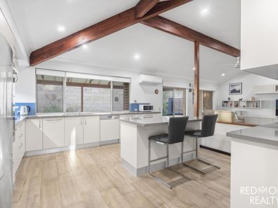 24 Naturaliste Boulevard, Iluka WA 6028