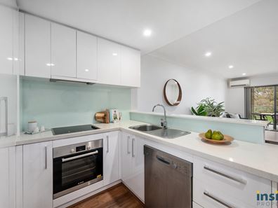 213/348 Railway Parade, Beckenham WA 6107