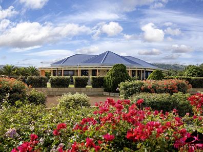 11 Tiltili Rise, Moresby WA 6530