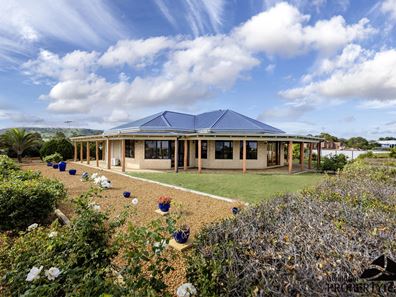 11 Tiltili Rise, Moresby WA 6530