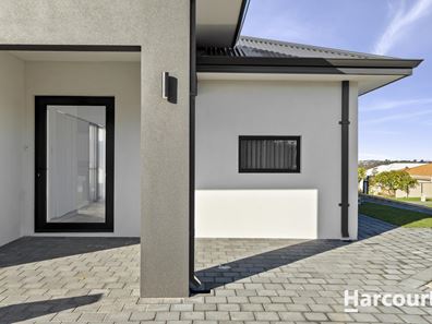 30 Traminer Way, Pearsall WA 6065