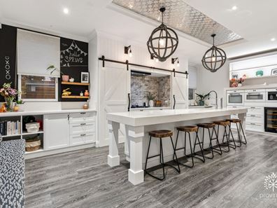 176 Williams Street, Gooseberry Hill WA 6076