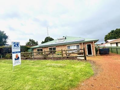 11 Iseppi Street, Waroona WA 6215