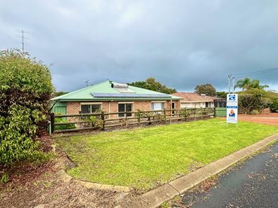 11 Iseppi Street, Waroona WA 6215