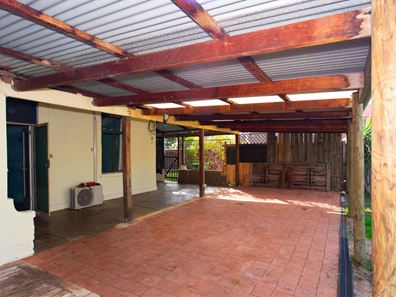 35 Padbury Road, Walkaway WA 6528