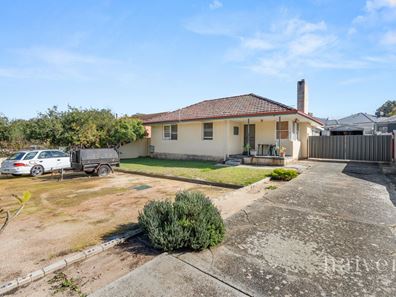 30 Archidamus Road, Coolbellup WA 6163