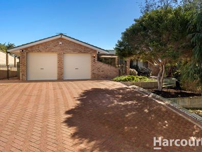 2 Bangalay Court, Halls Head WA 6210