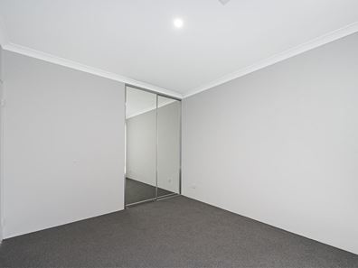 29 Gumblossom Avenue, Piara Waters WA 6112