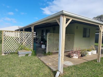 18 Whitfield Street, Lancelin WA 6044