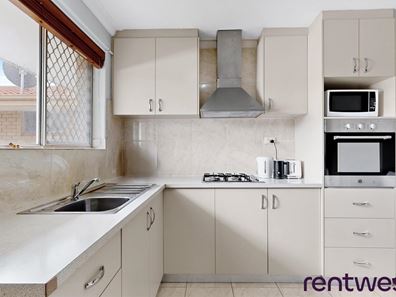 23/299 Harborne Street, Glendalough WA 6016