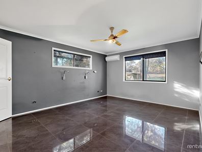 47 Hybrid Ct, Treeby WA 6164