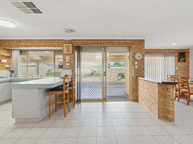 56 Westgate Way, Marangaroo WA 6064