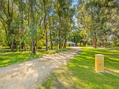 17-19 Balwina Road, Greenfields WA 6210