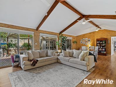 14 Gannet Rise, Halls Head WA 6210