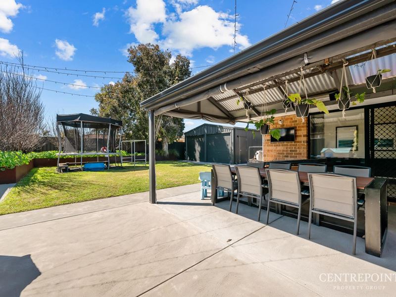 7 Lakewook Cove, Kenwick