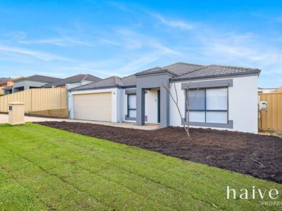19 Sacramento Parade, Hocking WA 6065