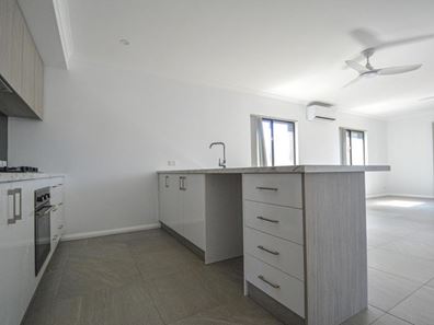 11 Minderoo Avenue, South Hedland WA 6722