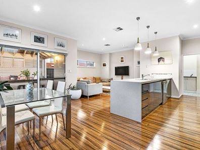 69 Manning Street, Scarborough WA 6019