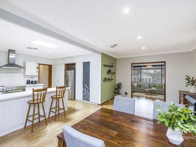 50 Davies Crescent, Gooseberry Hill WA 6076