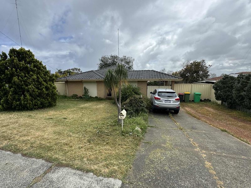24 Lockwood Crescent, Withers