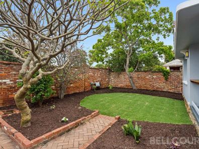 14 Beechboro Road South, Bayswater WA 6053
