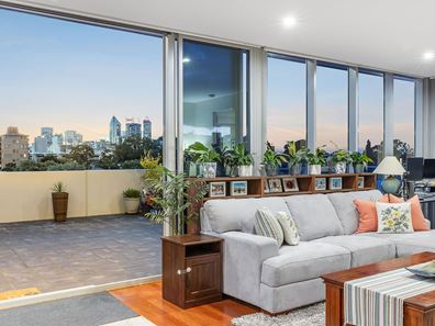 13/337 Lord Street, Highgate WA 6003