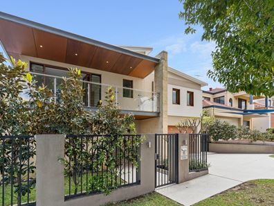 6 Greenock Avenue, Como WA 6152