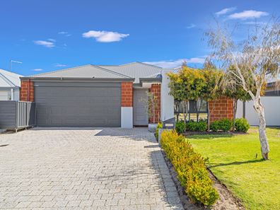 19 Langley Street, Lakelands WA 6180