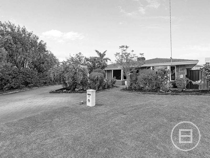 17 Fairlawn Gardens, Heathridge WA 6027