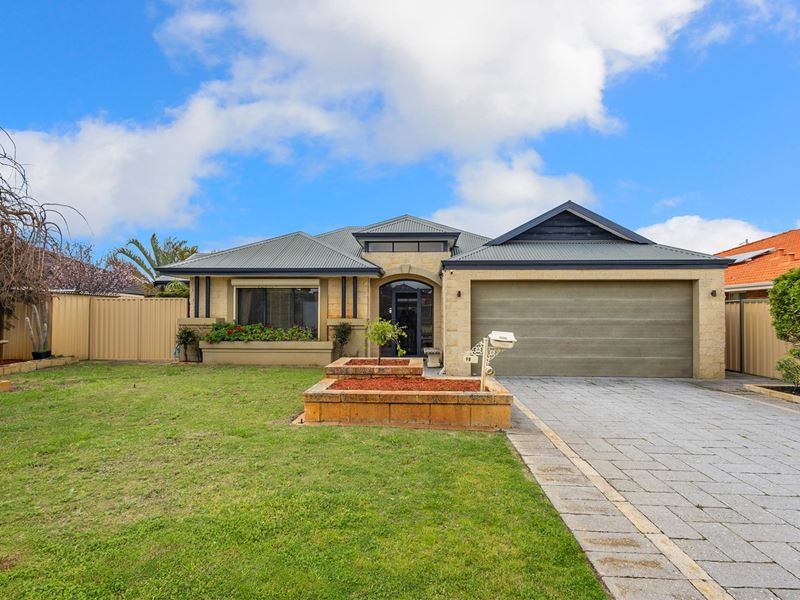 98 Dumbarton Road, Canning Vale WA 6155