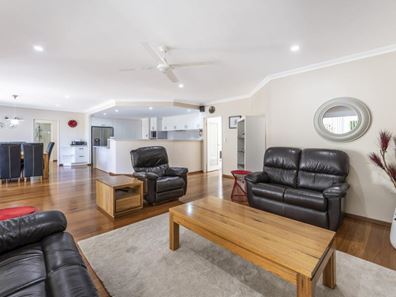 3 Chepstow Drive, Mandurah WA 6210