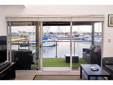 8/33 Spinnaker Boulevard, Geographe WA 6280
