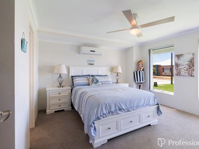 12 Charleston Street, Karnup WA 6176