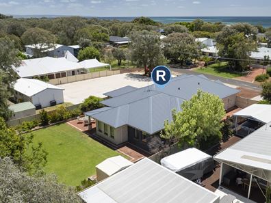 12 John Street, Abbey WA 6280
