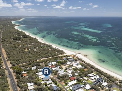 12 John Street, Abbey WA 6280
