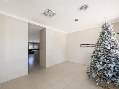 9 Coorong Turn, Warnbro WA 6169